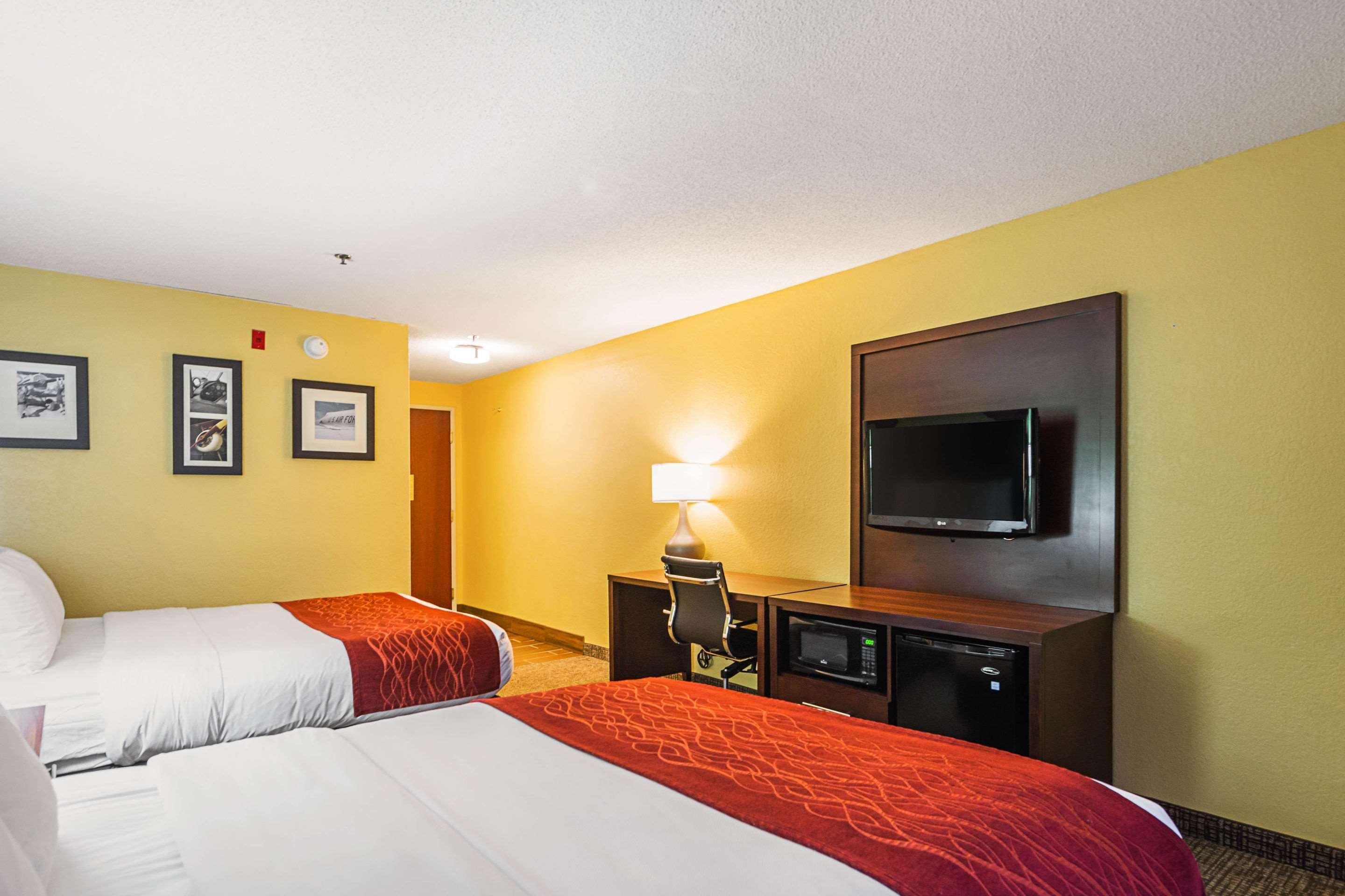 Comfort Inn & Suites Englewood Экстерьер фото