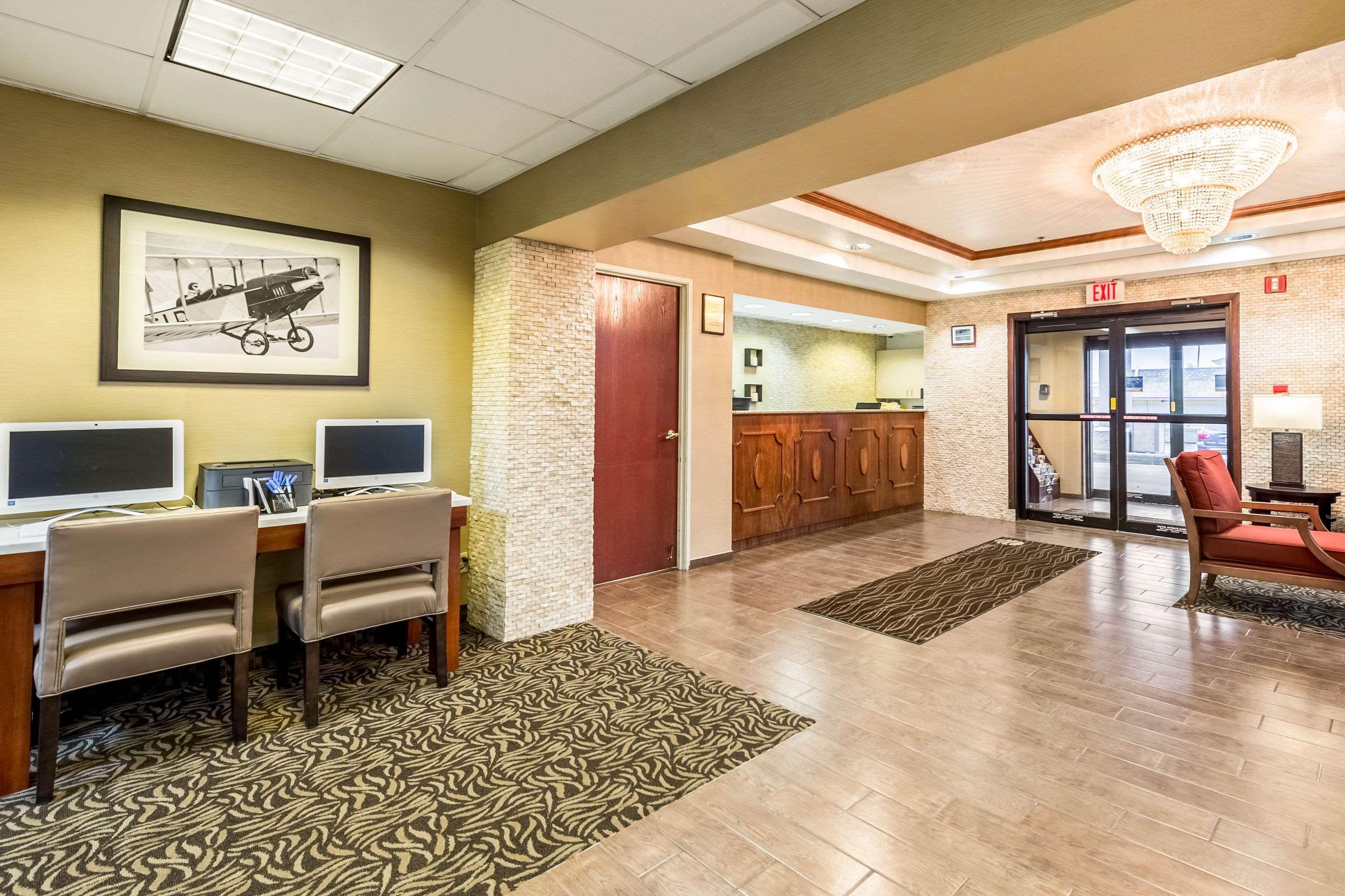 Comfort Inn & Suites Englewood Экстерьер фото