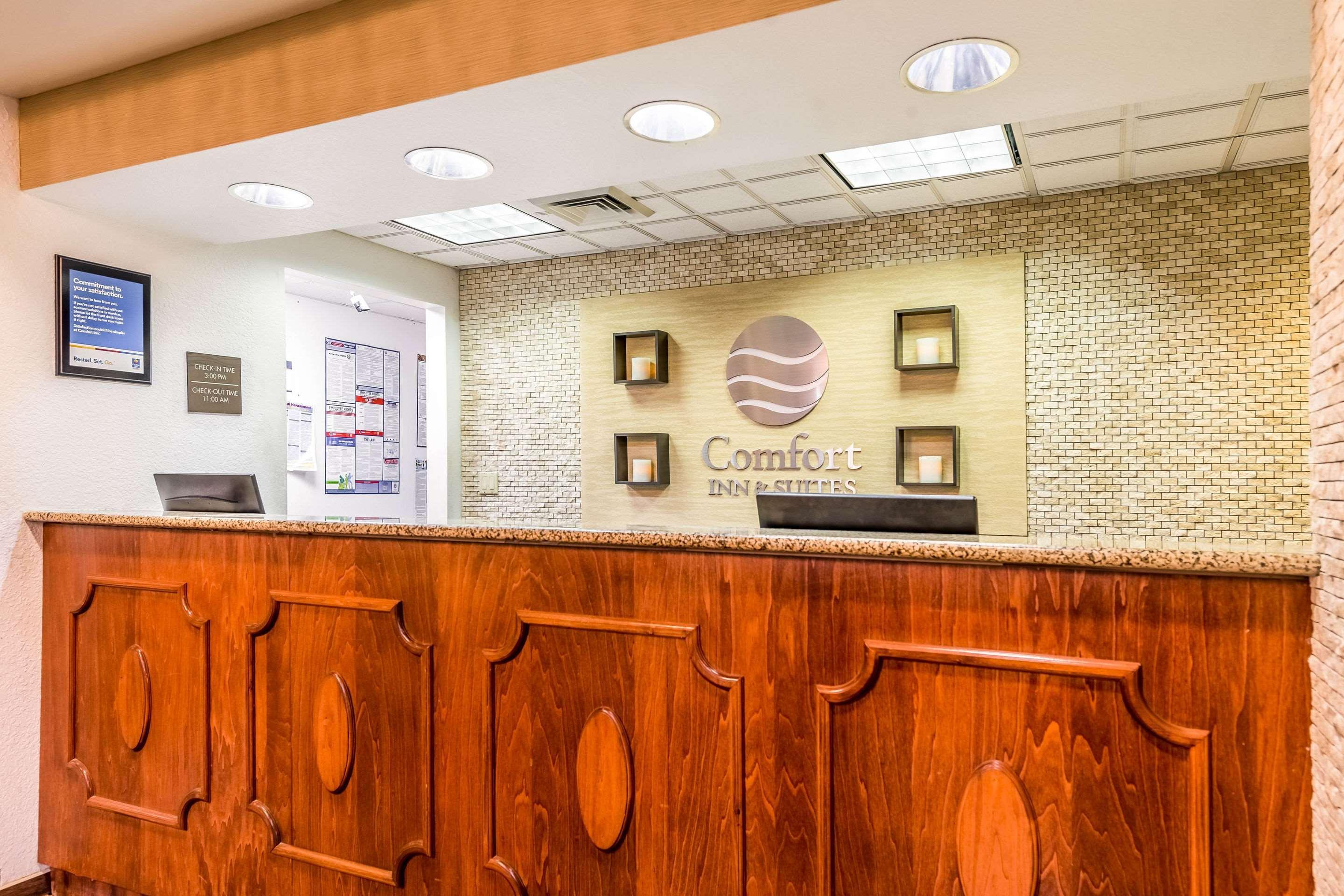 Comfort Inn & Suites Englewood Экстерьер фото