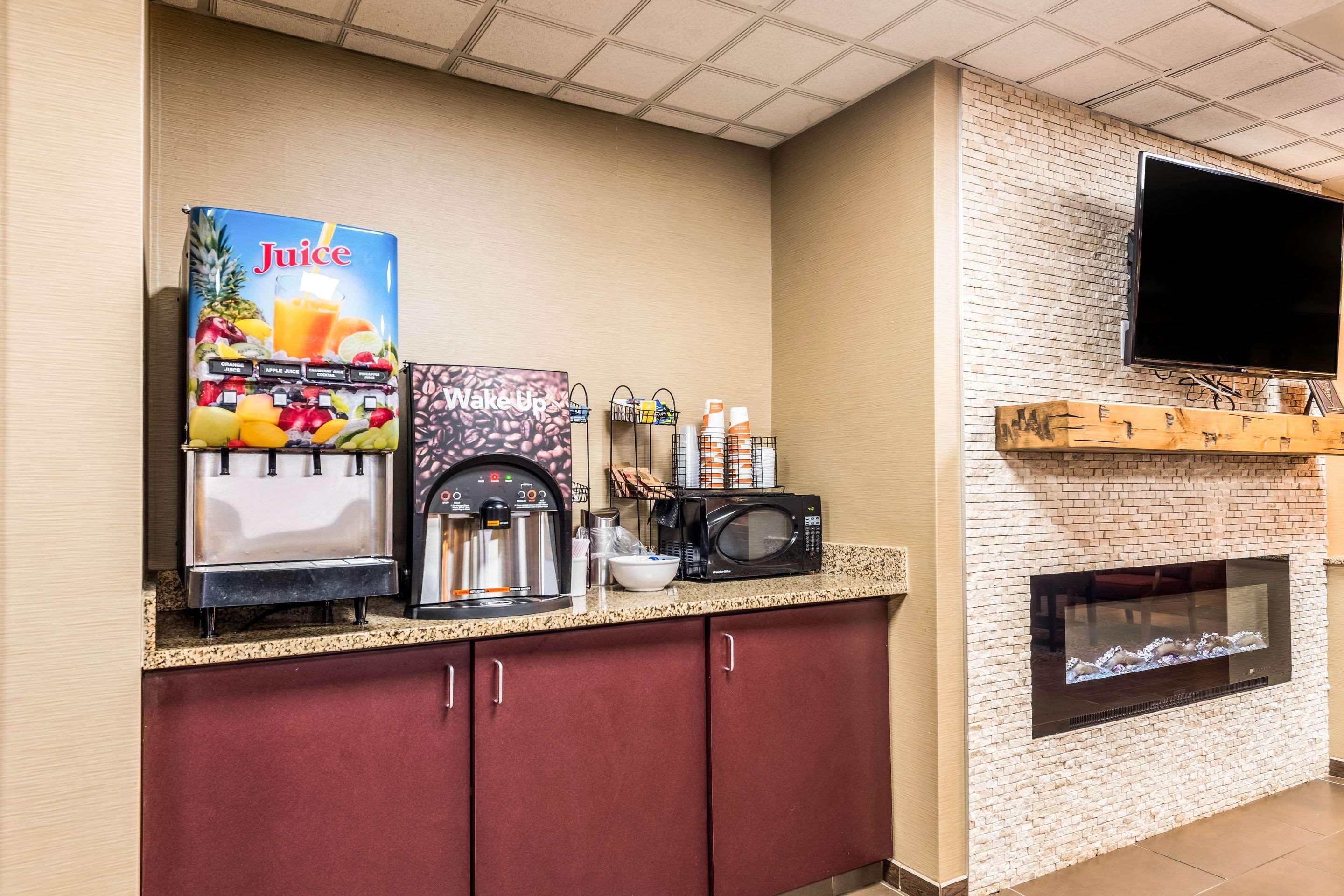 Comfort Inn & Suites Englewood Экстерьер фото