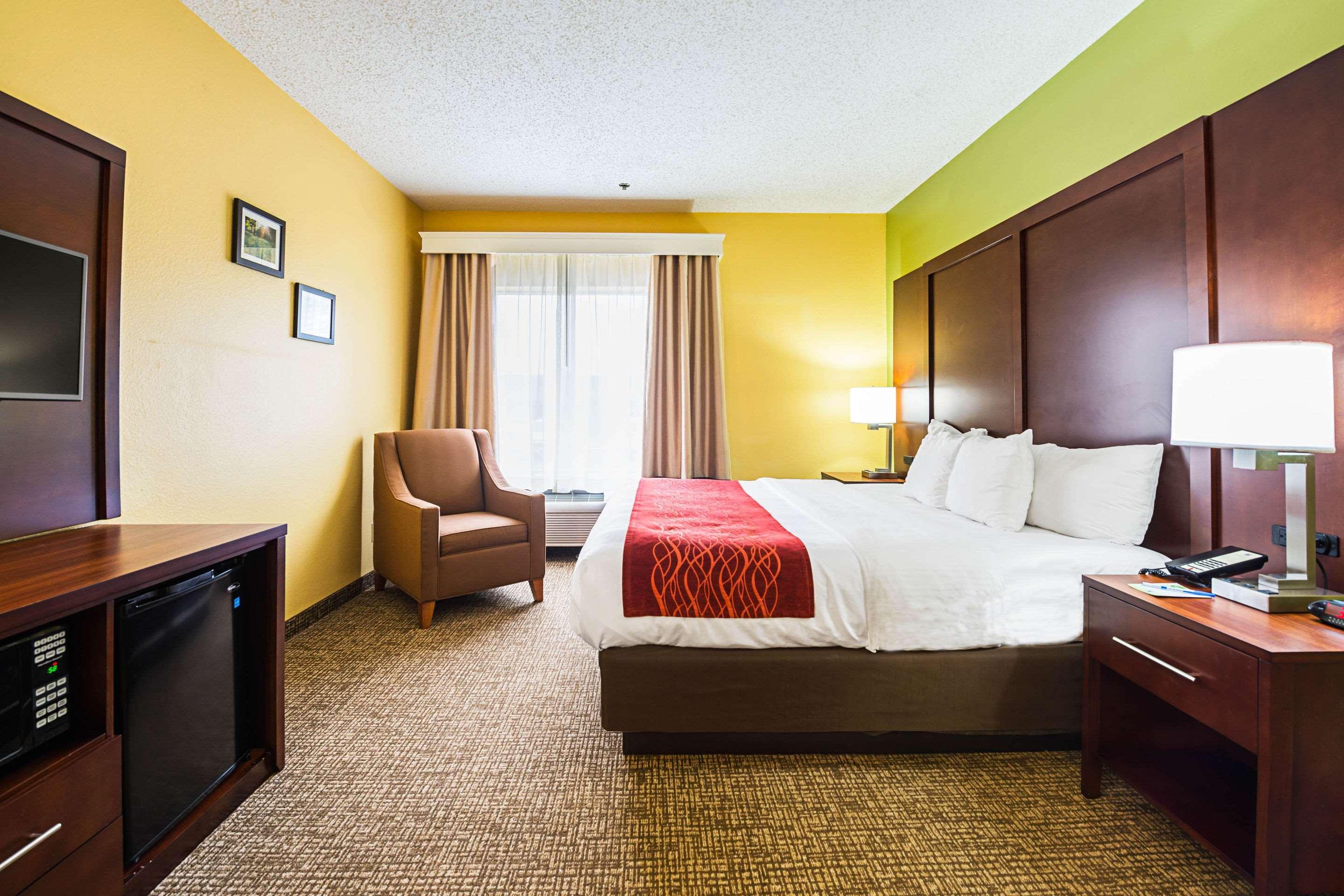 Comfort Inn & Suites Englewood Экстерьер фото