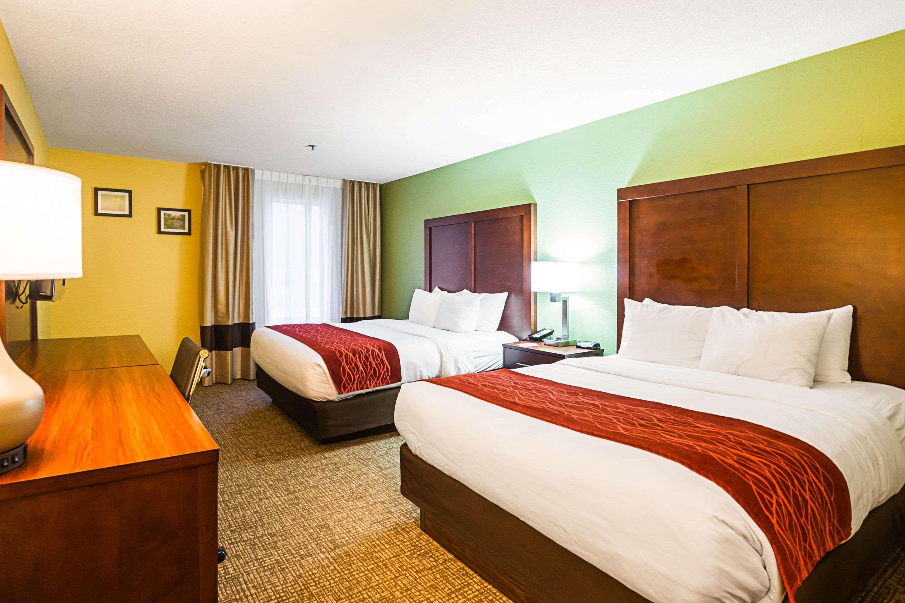 Comfort Inn & Suites Englewood Экстерьер фото