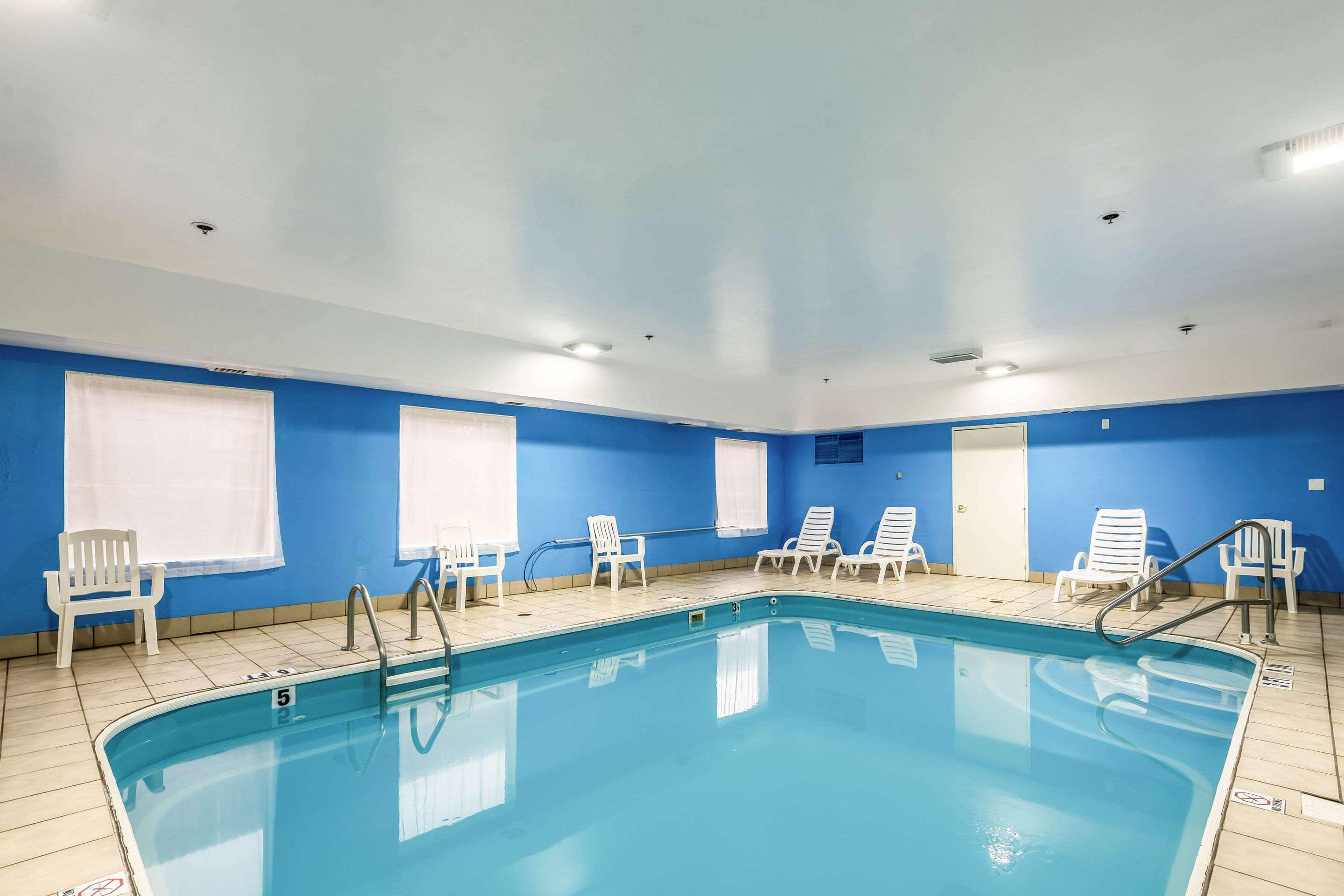 Comfort Inn & Suites Englewood Экстерьер фото