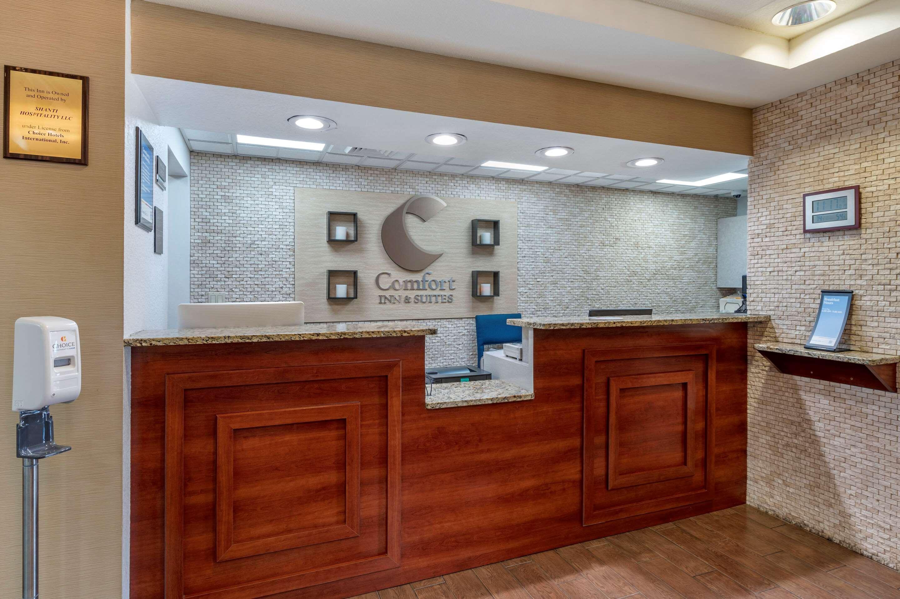 Comfort Inn & Suites Englewood Экстерьер фото